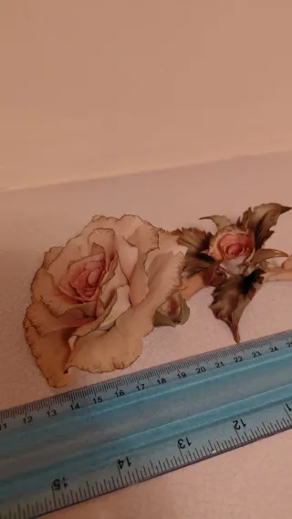Rosa Capodimonte in ceramica 23 cm