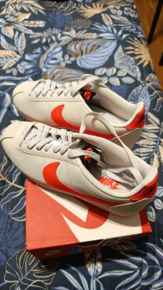 Nike Cortez Mujer Naranja Blanco