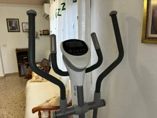 Bicicleta elíptica Salter PT-323