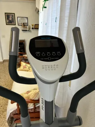 Bicicleta elíptica Salter PT-323