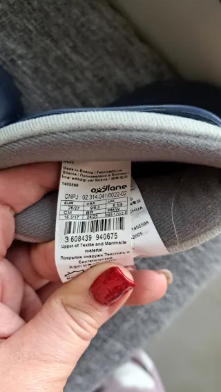 Buzo de nieve Wedze azul con guantes y botas