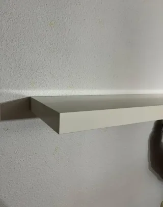 Estanterías flotantes blancas Ikea