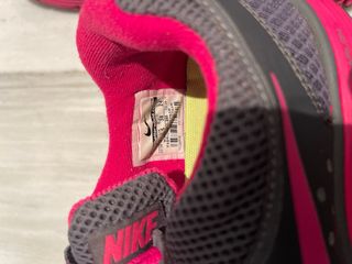 Zapatillas Nike grises y rosas Talla 38
