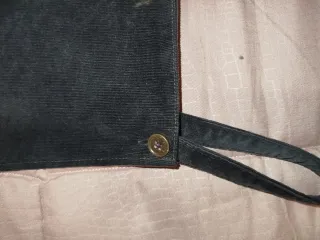 Salopette Kiabi in velluto nero