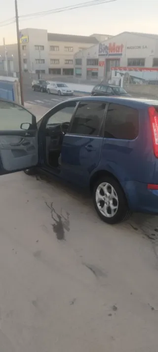 Ford c-max 2007 muy cuidado la itv hasta marzo