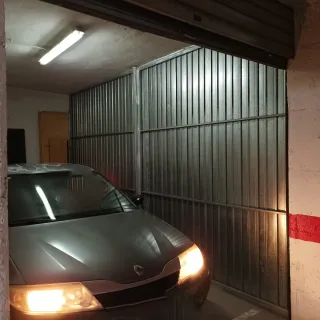 Cerramiento y puerta enrollable garaje