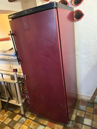 Vinoteca Liebherr Roja