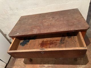 Escritorio antiguo de madera