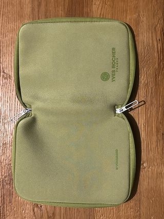 Custodia porta tablet Yves Rocher