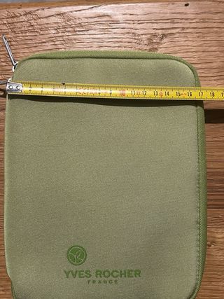 Custodia porta tablet Yves Rocher