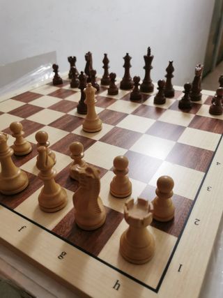 Scacchiera e pezzi di lusso