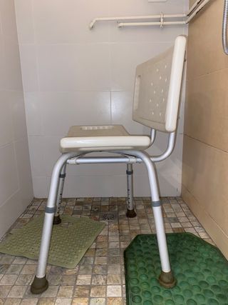 Silla de ducha ajustable
