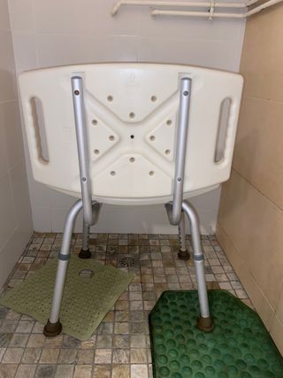 Silla de ducha ajustable