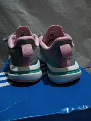 Zapatillas Adidas Grises y Rosas