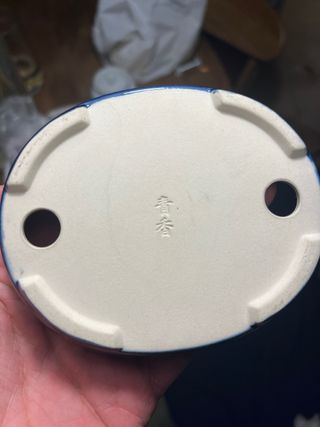 Macetas de cerámica azul y blanco