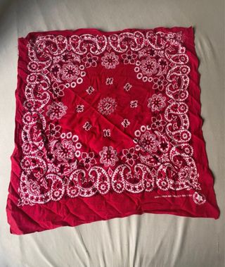 Bandana Clásica Roja Estampado Blanco