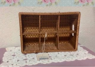 Cesta de mimbre organizadora