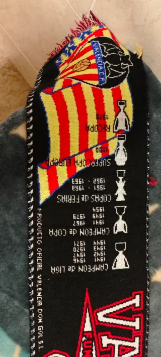 Bufanda del Valencia C.F. antigua