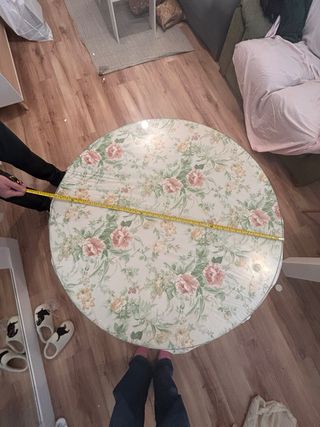 Mesa redonda con base cristal y