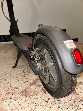 Patinete Eléctrico Xiaomi Mi Scooter M365