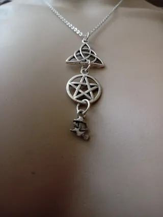 Collana Wicca con Pentacolo e Strega