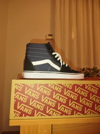 Zapatillas Vans Sk8-Hi Negras y Azul