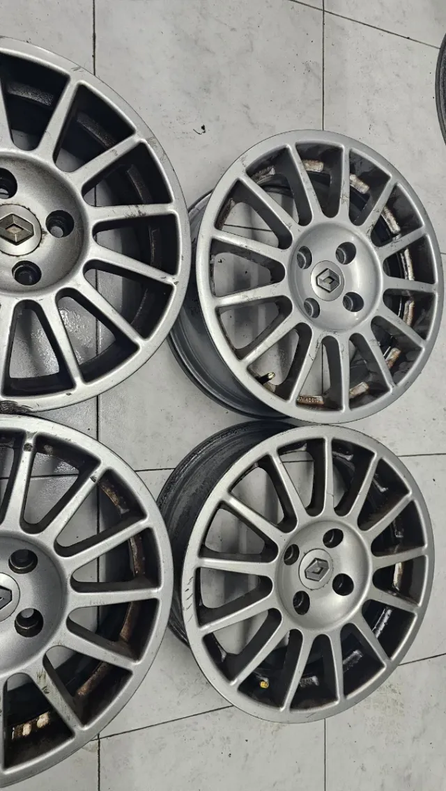 Llantas Renault 15 4x100 Originales