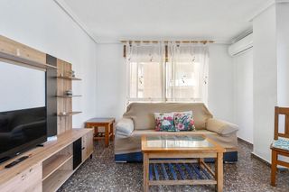 Piso en alquiler en Playa del Cura en Torrevieja