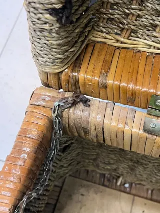 Baúl antiguo mimbre estilo rústico vintage