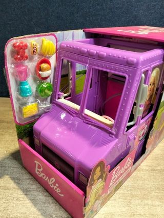 Barbie Food truck de juguete , muñeca y vehículo