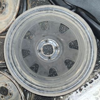 Llantas chapa Clio 16v. en 15 pulgadas