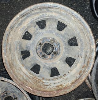 Llantas chapa Clio 16v. en 15 pulgadas