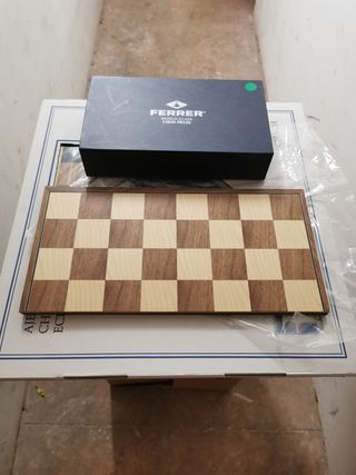 Scacchiera pieghevole con pezzi