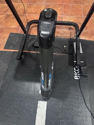 Rodillo Wahoo KICKR + KICKR CLIMB