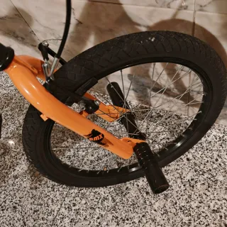 Bicicleta BMX 20 infantil