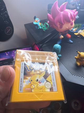 Cartucho Pokémon Amarillo Game Boy color