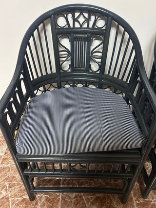 2 Sillones de mimbre azules con cojines