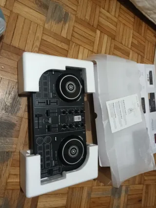 Controlador DJ Pioneer DDJ-200