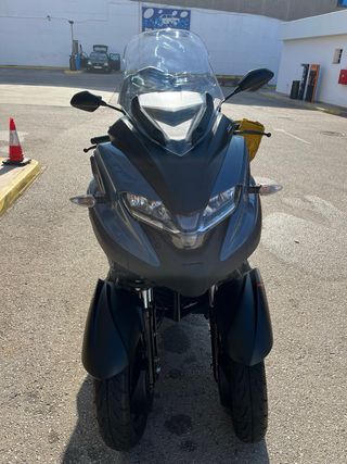 Yamaha tricity 300