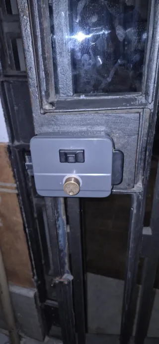 Cerrajero 24h – Aperturas y Cambio de Cerraduras ?