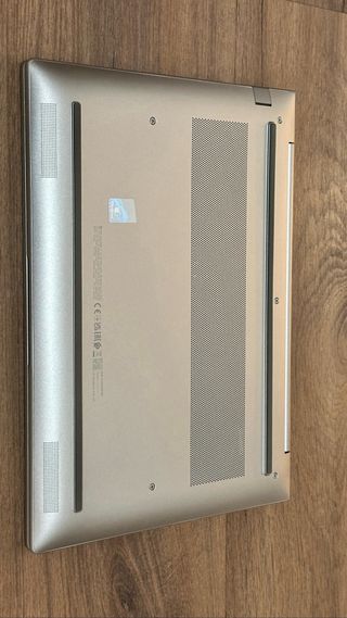 HP Elitebook 640 G11 (Reestreno, Pantalla Táctil)