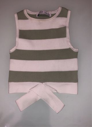 Top Bershka rayas verdes y blancas XS
