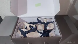 Sandalias Cipriata Mujer Azul y Plateado