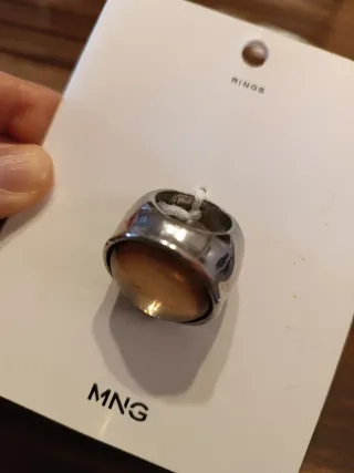 Anillo Mango Piedra Gris y Plateado