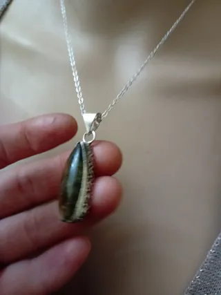 Collana con pendente in labradorite arancione