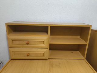 Escritorio madera con cajonera y estantes