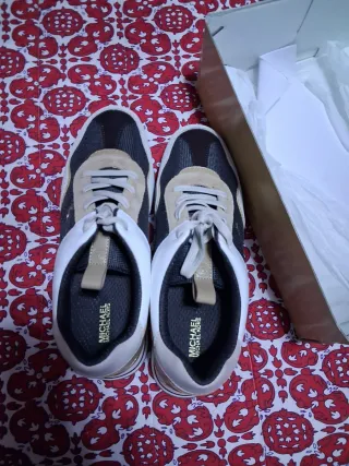 Michael Kors Bambas Doradas y Blancas