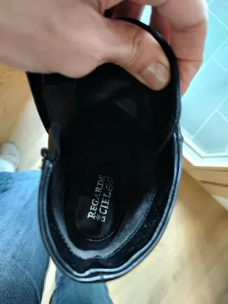 Botines negros piel Regarde du Ciel T37