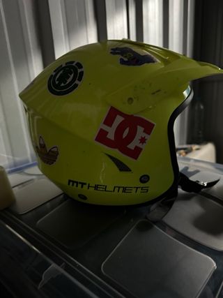 Casco Motocross Amarillo con Stickers