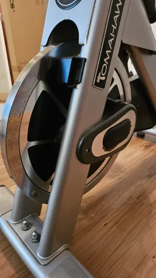 Bicicleta Spinning Tomahawk Plataforma